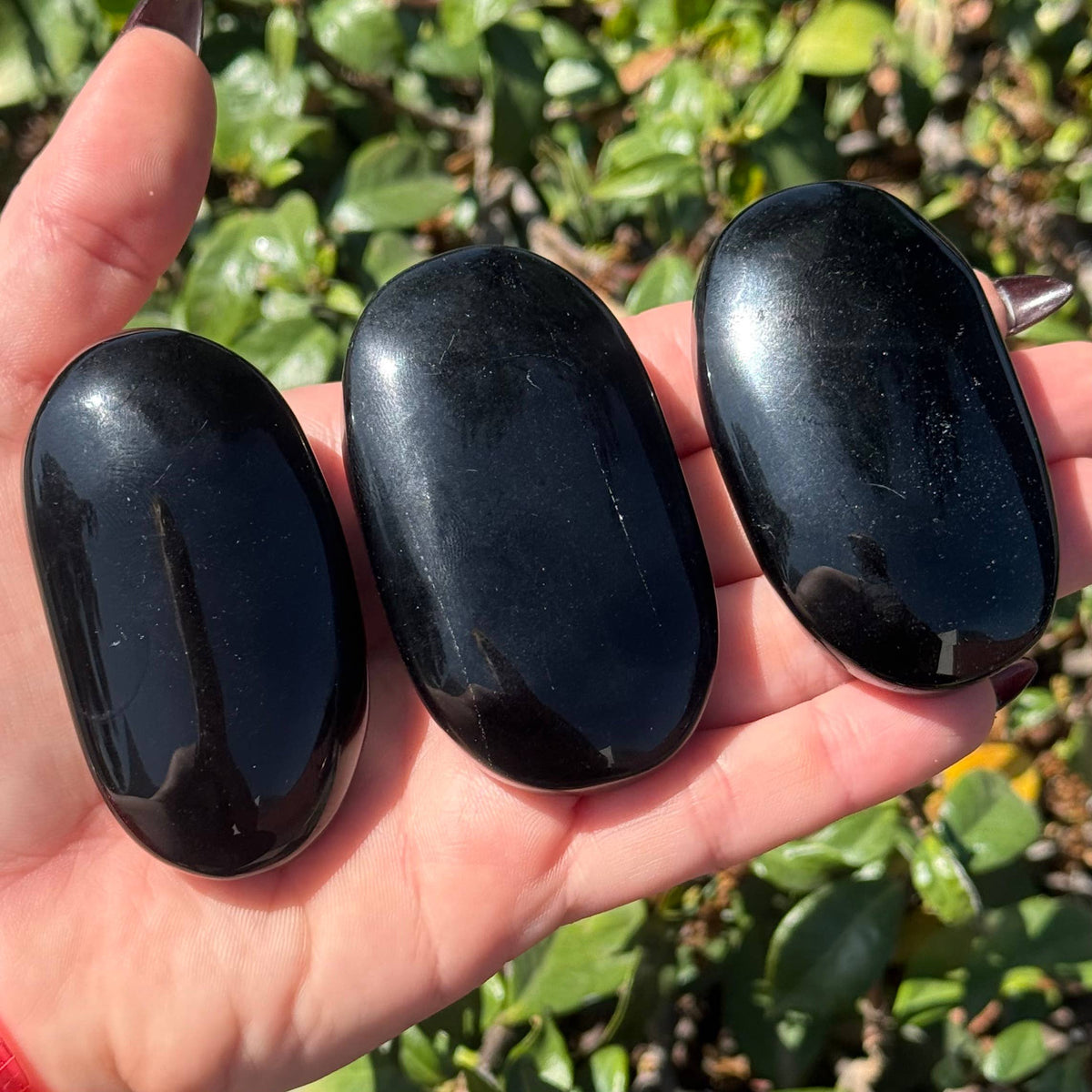 Obsidian Palm Stone