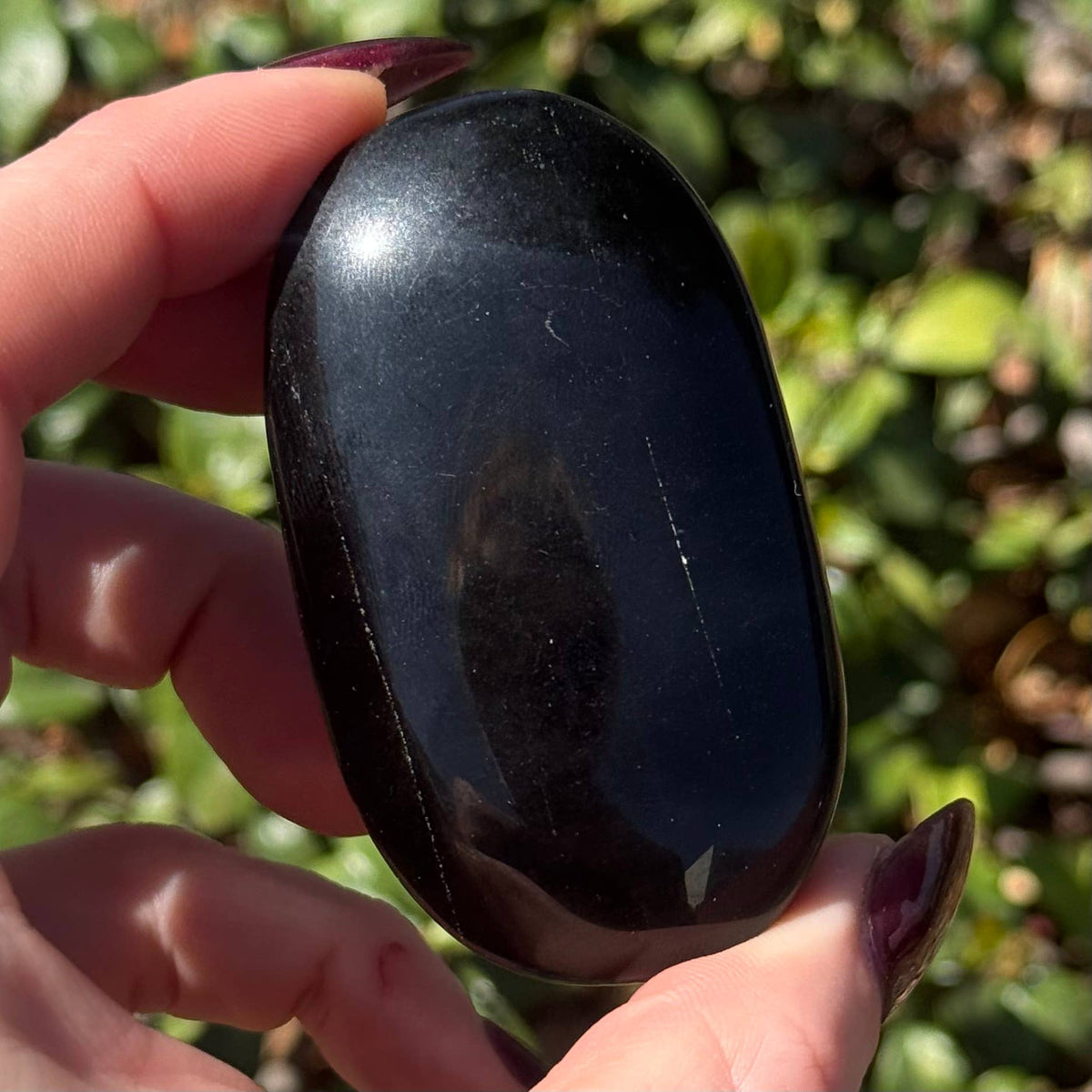 Obsidian Palm Stone