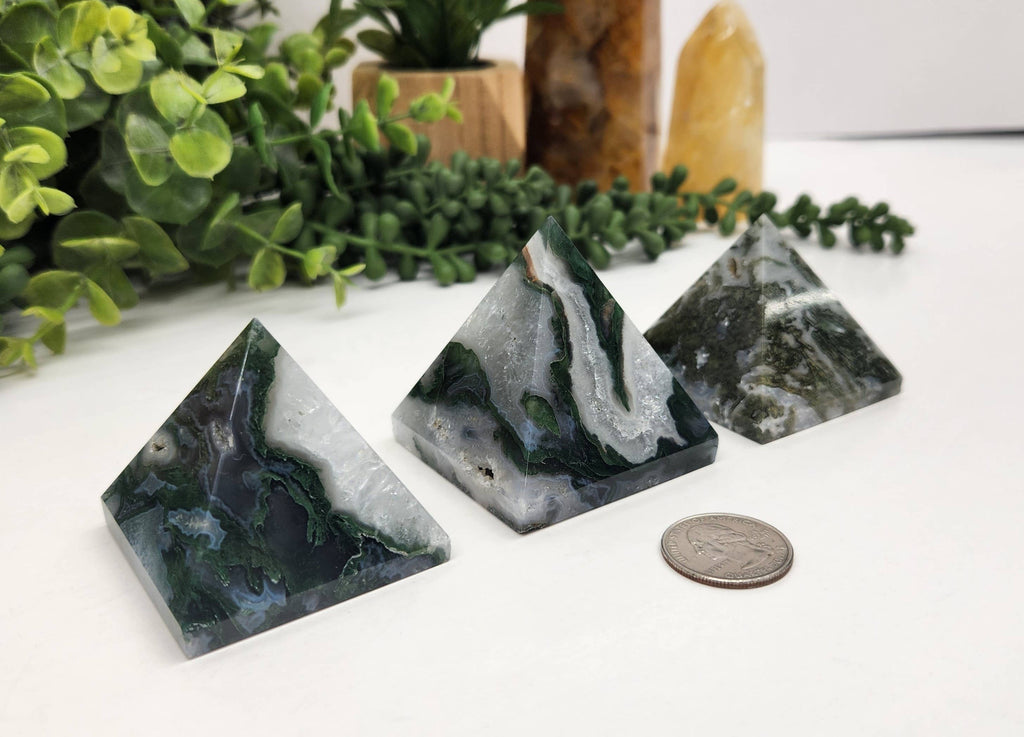 Moss Agate Polished Semi-Precious Gemstone Pyramid -5cm