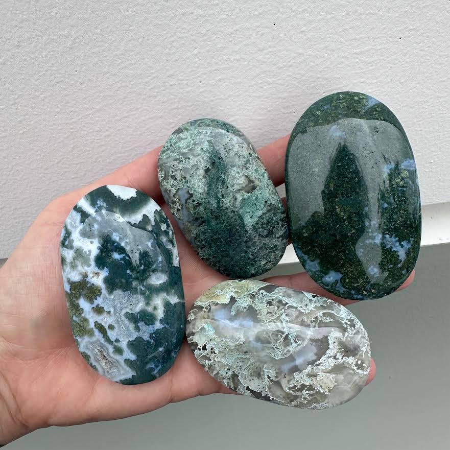 Green Moss Agate Palm Stone 